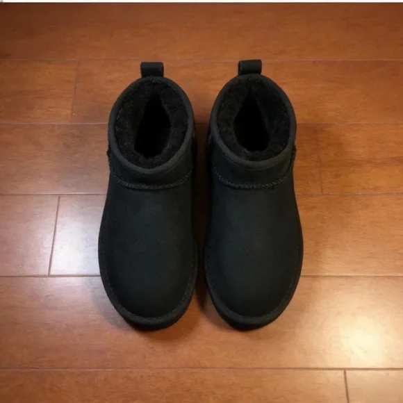 Ugg Womens Mini Snow Boots Black - Picture 3 of 4